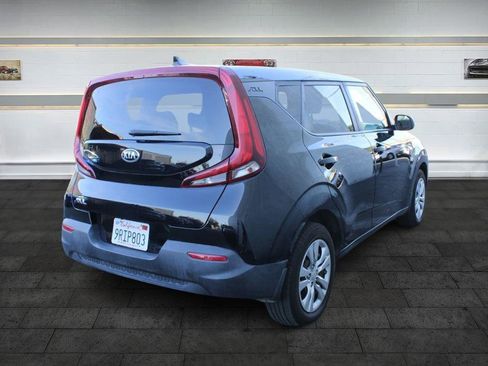 Used 2020 Kia Soul LX image 8