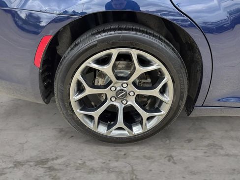 Used 2016 Chrysler 300 S RWD image 45