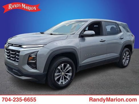 Used 2026 Chevrolet Equinox LT FWD image 1