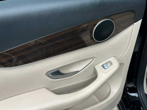 Used 2016 Mercedes-Benz GLC 300 w/ Premium Package image 16