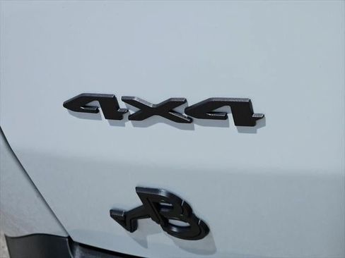 New 2026 Jeep Cherokee Laredo AWD/4WD image 45