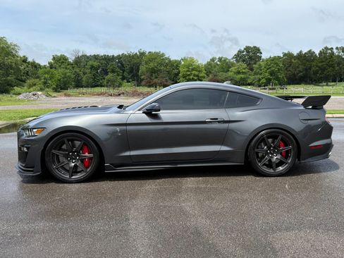Used 2020 Ford Mustang Shelby GT500 w/ Carbon Fiber Track Pack RWD image 7