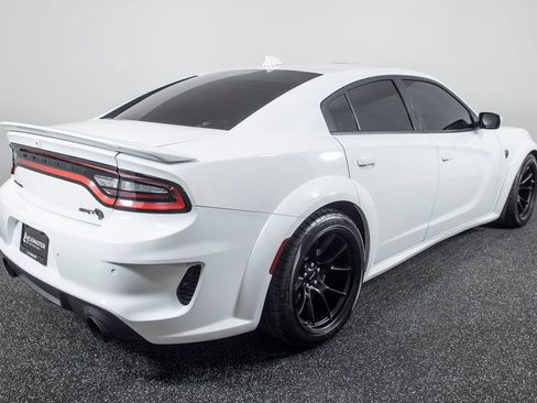 Used 2021 Dodge Charger SRT Hellcat RWD image 9