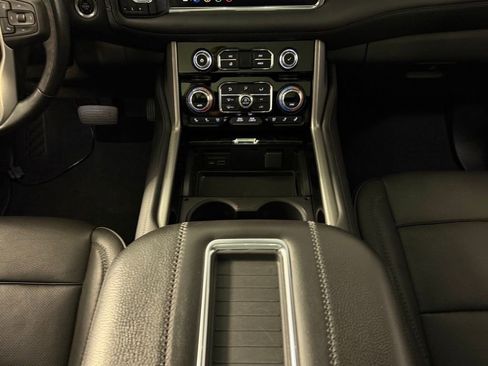 Used 2021 GMC Yukon Denali w/ Denali Ultimate Package image 14
