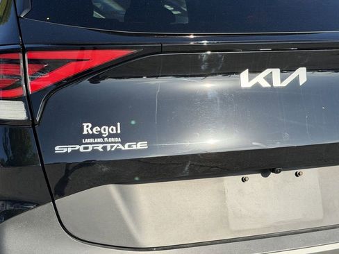 Certified 2023 Kia Sportage X-Pro Prestige AWD/4WD image 11