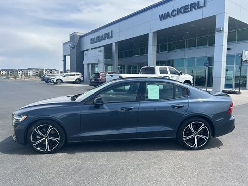 Used 2024 Volvo S60 B5 Core FWD image 2