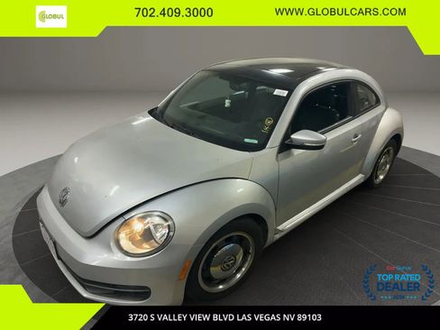 Used 2013 Volkswagen Beetle 2.5 image 1