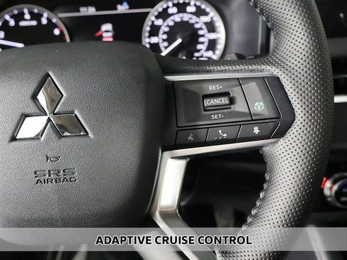 New 2026 Mitsubishi Outlander SE AWD/4WD image 5
