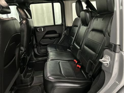 Used 2022 Jeep Wrangler Unlimited Sahara w/ Safety Group AWD/4WD image 27