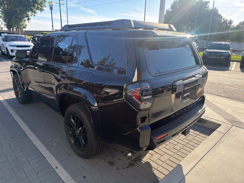 Used 2025 Toyota 4Runner Platinum AWD/4WD image 4