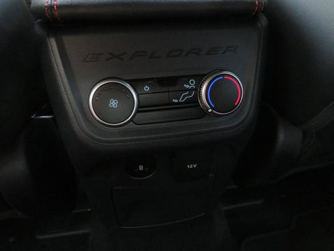 Used 2025 Ford Explorer ST-Line AWD/4WD image 26