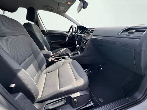 Used 2019 Volkswagen Golf S AWD/4WD image 29