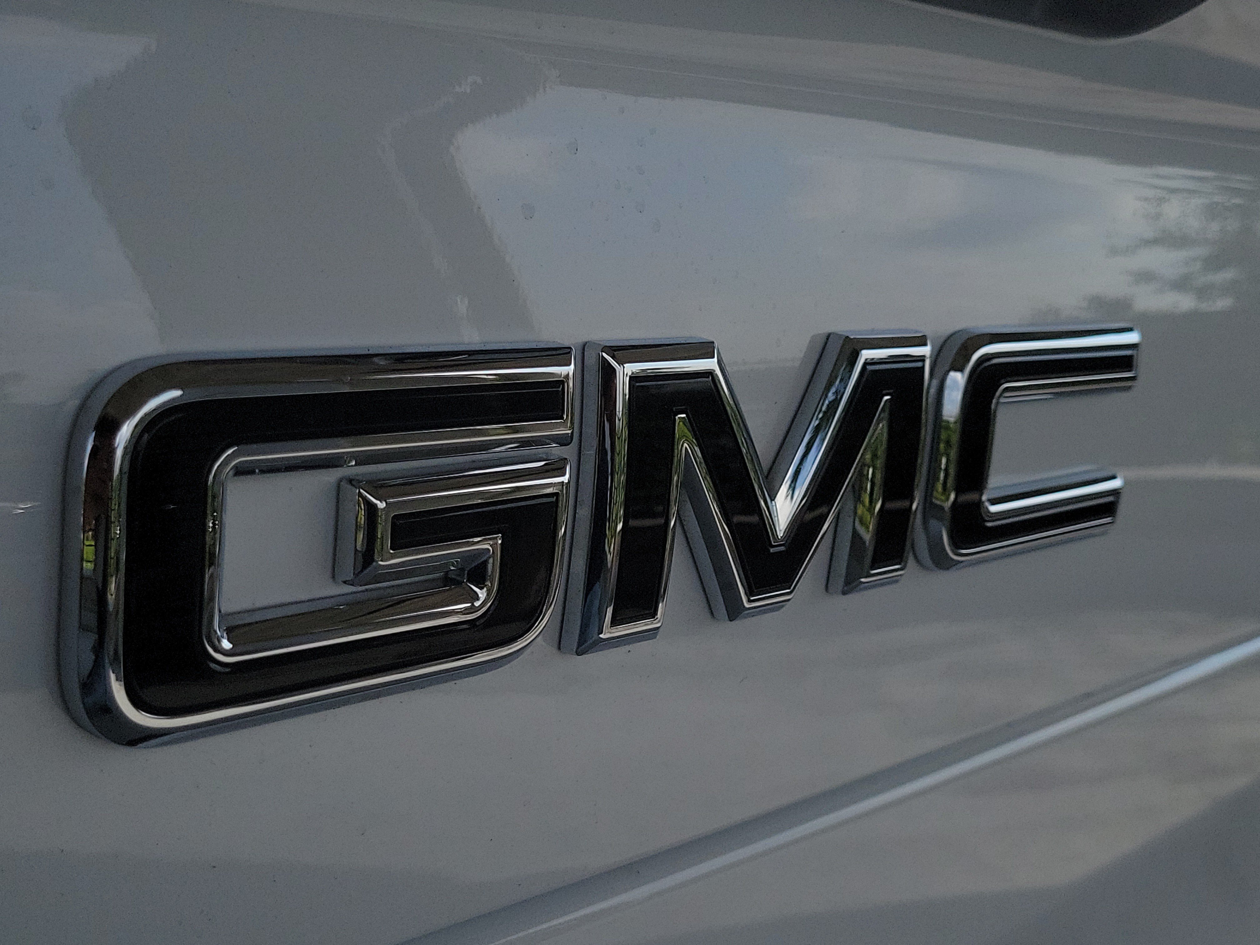 Used 2025 GMC Sierra EV Denali AWD/4WD image 6