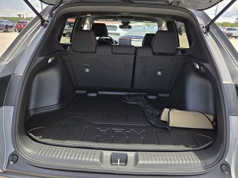 Used 2025 Honda HR-V Sport image 17