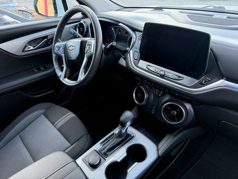 Used 2023 Chevrolet Blazer LT image 10