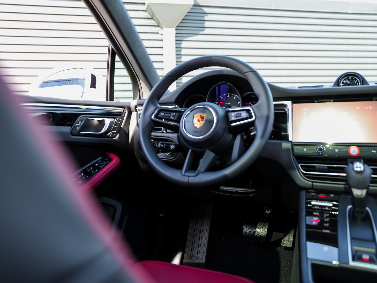 Certified 2026 Porsche Macan AWD/4WD image 26