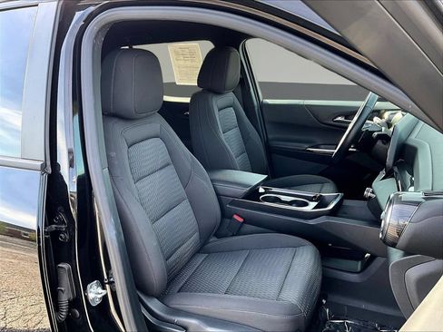 Used 2025 Chevrolet Equinox LT AWD/4WD image 31