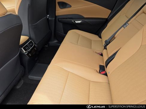 New 2026 Lexus RX 450h AWD image 25