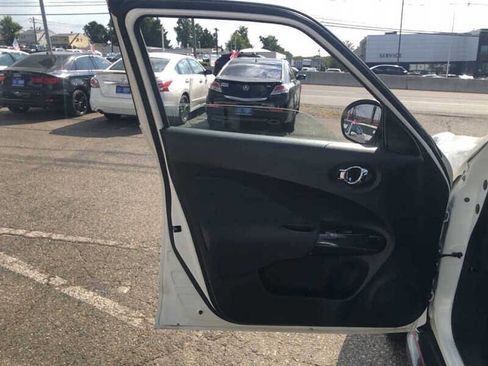 Used 2013 Nissan Juke NISMO image 10