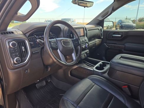 Used 2019 GMC Sierra 1500 Denali w/ Denali Ultimate Package AWD/4WD image 11