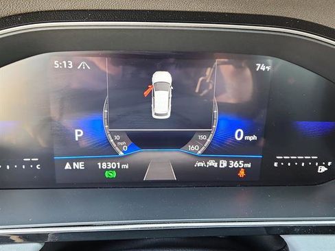 Used 2025 Volkswagen Jetta SE image 14