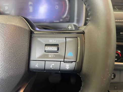 Certified 2025 Nissan Rogue SL AWD/4WD image 14