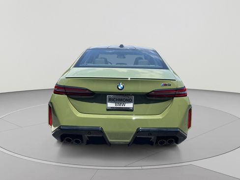 New 2027 BMW M5 w/ Executive Package AWD/4WD image 4