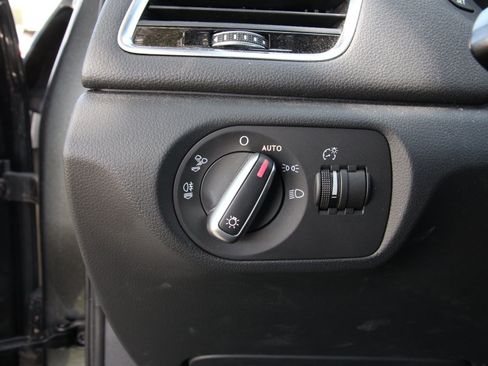 Used 2018 Audi Q3 2.0T Premium image 16