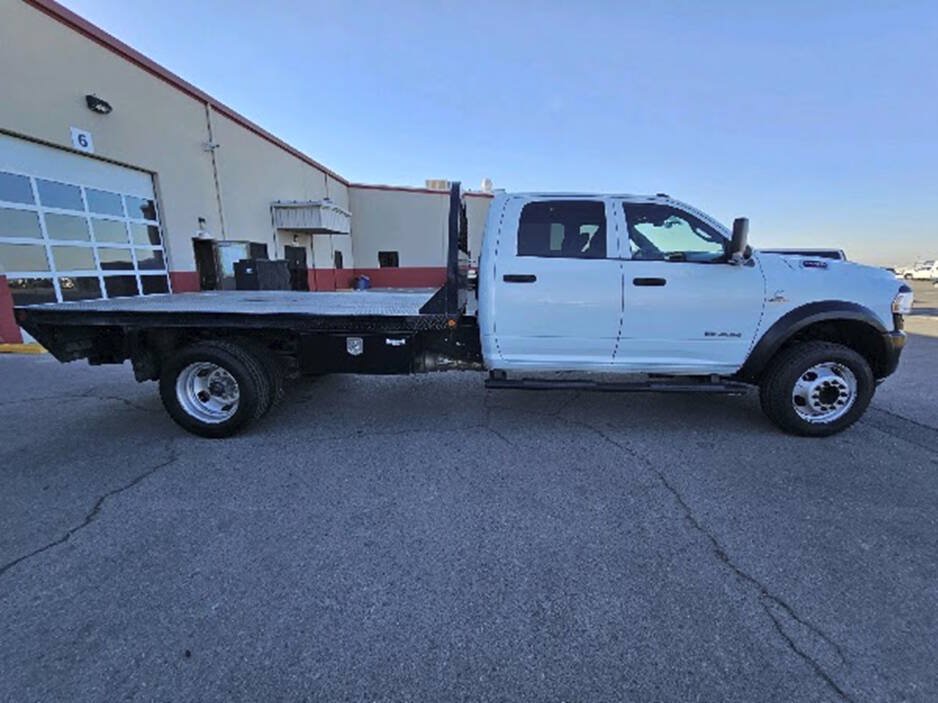 Used 2022 RAM 5500 Tradesman w/ Max Tow Package AWD/4WD image 12