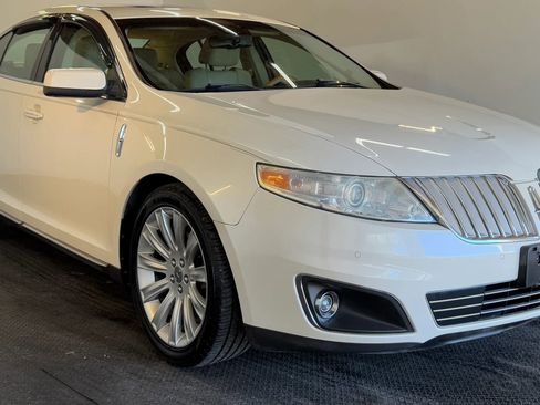 Used 2009 Lincoln MKS AWD image 4