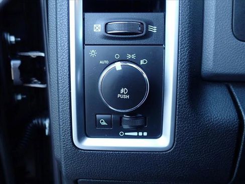 Used 2016 RAM 1500 Big Horn AWD/4WD image 23