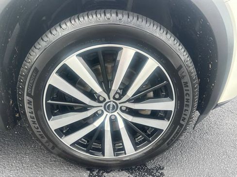 Used 2023 Nissan Pathfinder Platinum AWD/4WD image 54