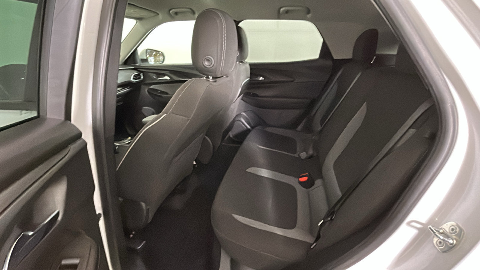 Used 2021 Chevrolet TrailBlazer LT FWD image 31