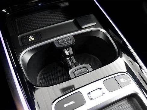 Used 2025 Mercedes-Benz GLA 250 image 24