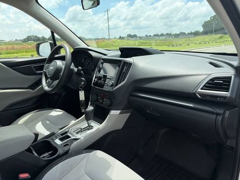 Used 2021 Subaru Forester AWD/4WD image 8