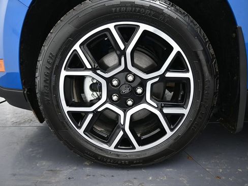 Used 2025 Ford Maverick Lariat AWD/4WD image 34