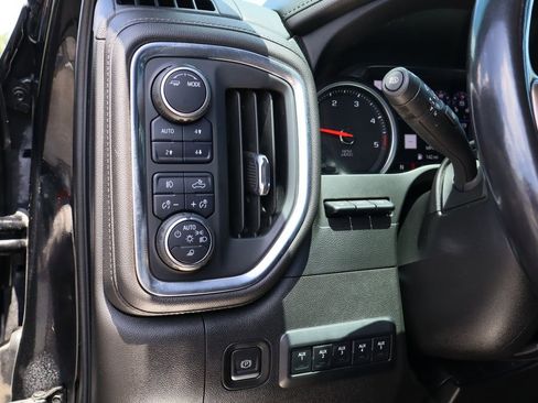 Used 2022 Chevrolet Silverado 3500 High Country w/ Technology Package AWD/4WD image 13