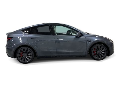 Certified 2023 Tesla Model Y Performance AWD/4WD image 7
