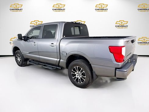 Used 2021 Nissan Titan SV w/ Accessory Utility Package image 5