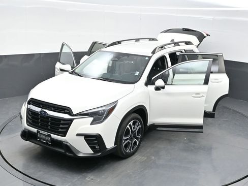 Used 2023 Subaru Ascent Limited AWD/4WD image 41