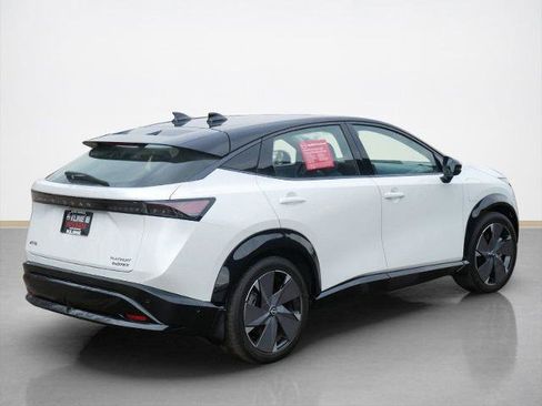 Certified 2024 Nissan Ariya AWD image 3