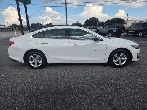 Used 2023 Chevrolet Malibu LS FWD image 5