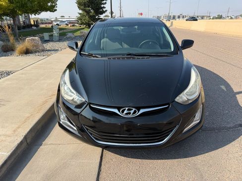 Used 2016 Hyundai Elantra SE w/ Option Group 02 FWD image 8