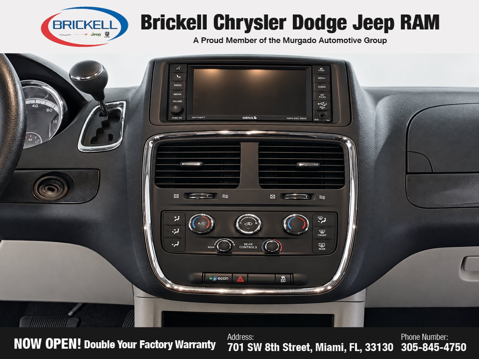 Used 2018 Dodge Grand Caravan SE w/ UConnect Hands-Free Group FWD image 14