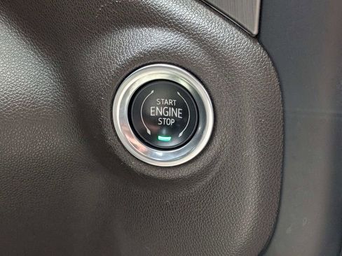 Used 2022 GMC Sierra 1500 Denali w/ Denali Reserve Package AWD/4WD image 29