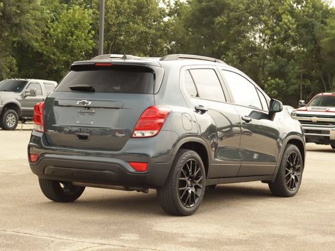 Used 2022 Chevrolet Trax LT w/ Driver Confidence Package FWD image 7
