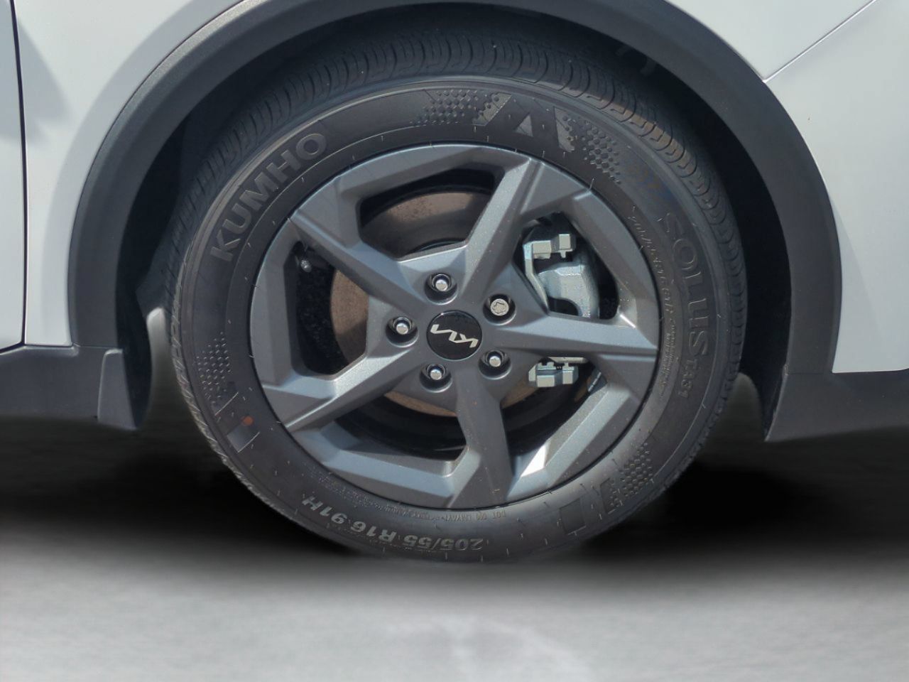 New 2026 Kia K4 FWD image 25