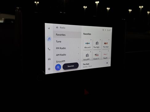 New 2025 Toyota RAV4 XLE image 28