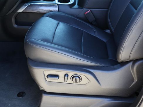 Used 2022 Chevrolet Silverado 1500 LTZ w/ LTZ Premium Texas Edition image 16