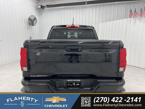 Used 2024 Chevrolet Colorado Trail Boss w/ Technology Package image 4